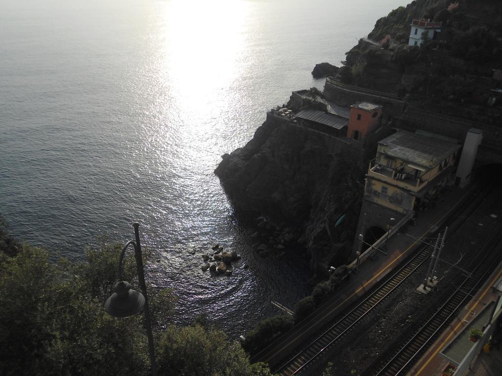 Sollevante Guest House Riomaggiore Exterior photo